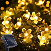 Sunlit Petals: Solar Flower Garland LED String Lights - Outdoor Waterproof Décor